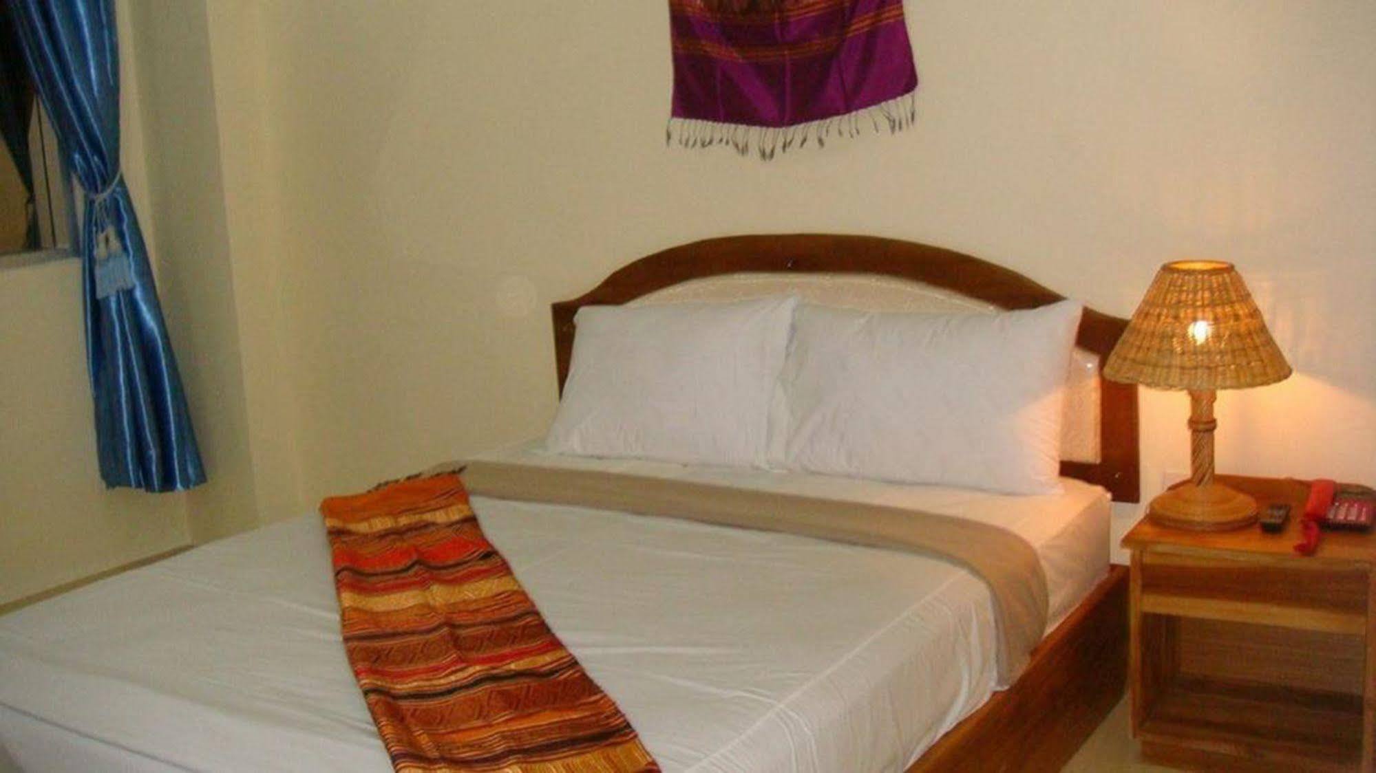 La Ong Dao Hotel1 Вьентьян Экстерьер фото
